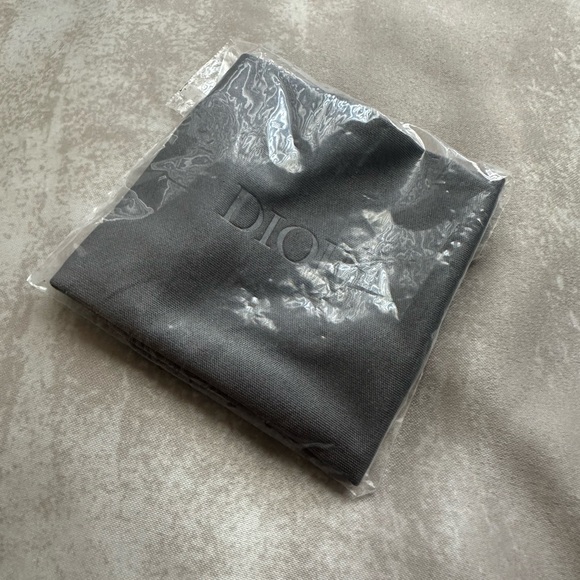 Christian Dior Gold Aviator Sunglasses - Picture 11 of 12